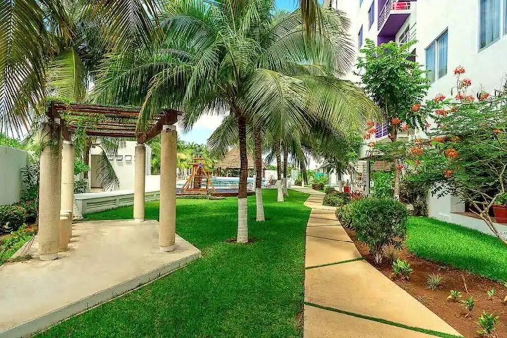 Home & Office Cancun Pool エクステリア 写真