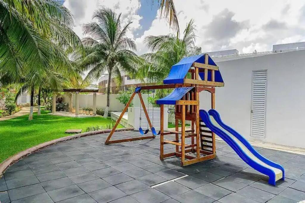 Home & Office Cancun Pool エクステリア 写真
